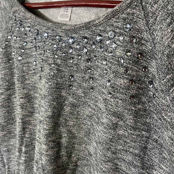 Motherhood Maternity Gray Embellished Sweatshirt Medium - Picture 2 of 5